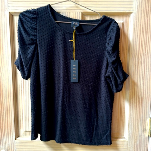 W5 Tops - W5 ladies top black new with tags